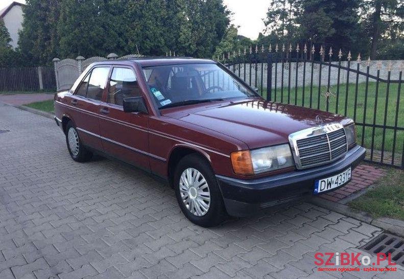 1984' Mercedes-Benz 190 photo #1