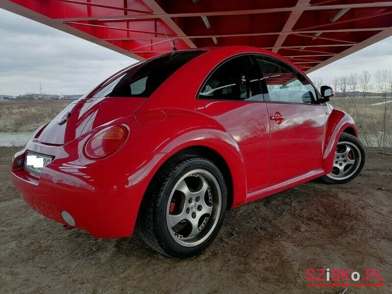 2000' Volkswagen New Beetle photo #2