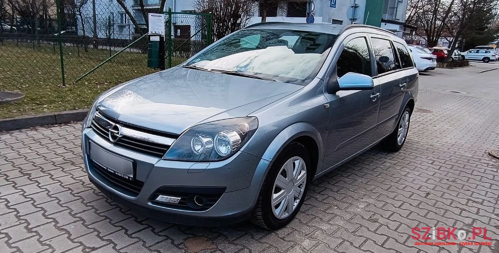 2006' Opel Astra photo #2