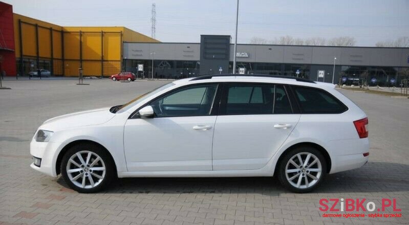 2016' Skoda Octavia photo #2