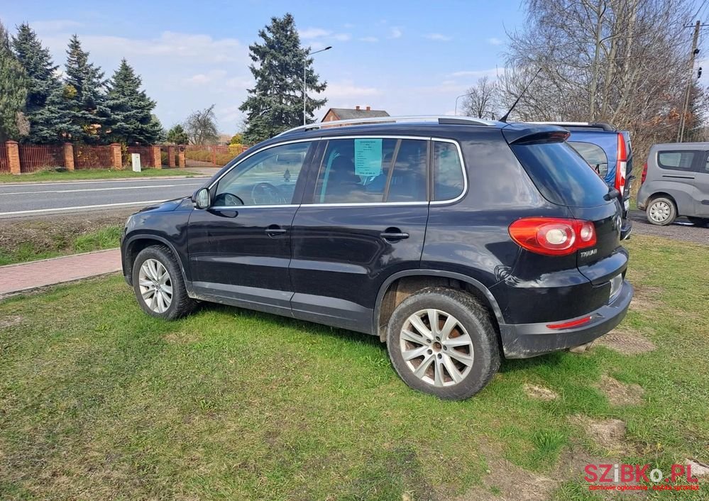 2009' Volkswagen Tiguan photo #6