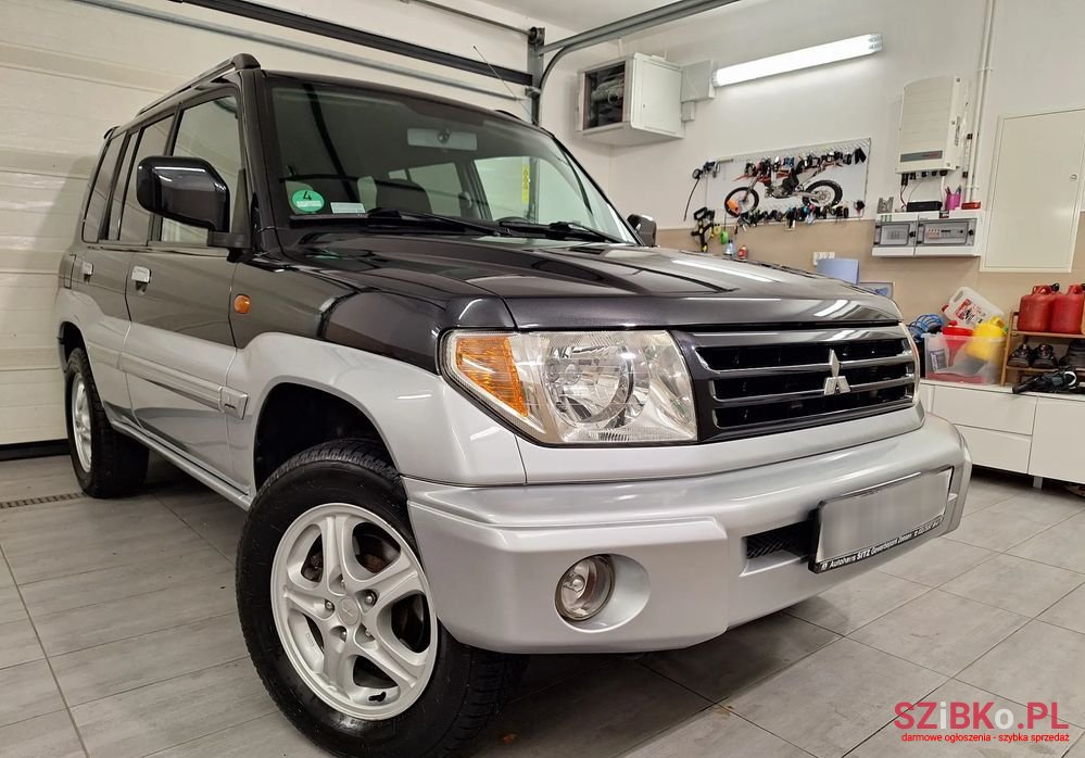 2005' Mitsubishi Pajero Pinin photo #1