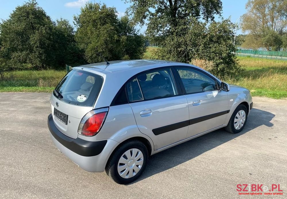 2007' Kia Rio photo #4