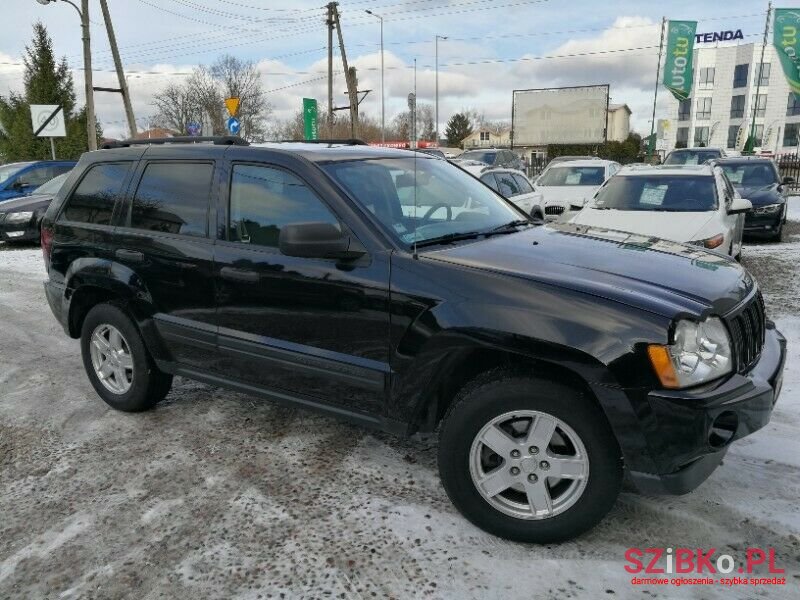 2006' Jeep Grand Cherokee photo #2