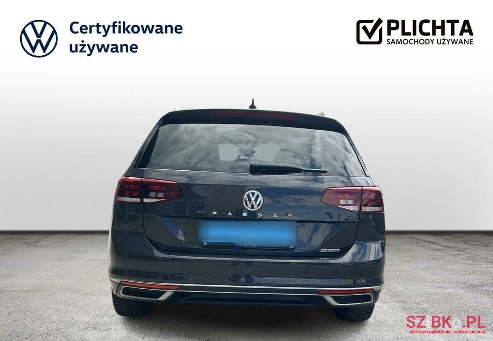 2019' Volkswagen Passat Variant photo #4