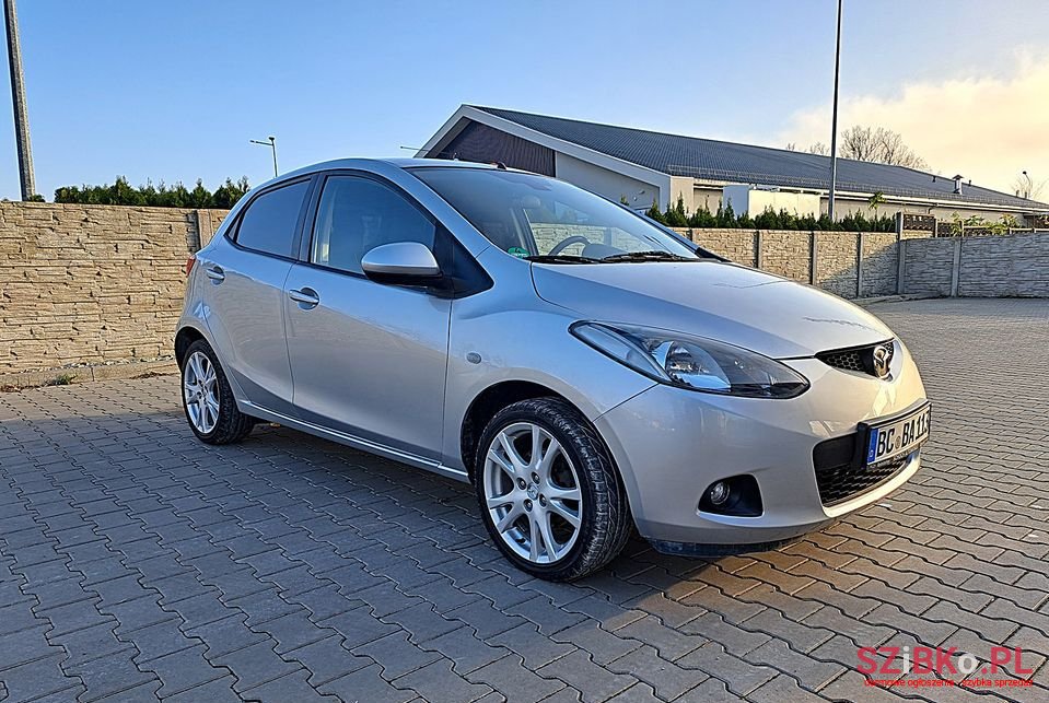 2008' Mazda 2 photo #2