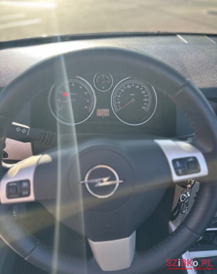 2007' Opel Astra photo #6
