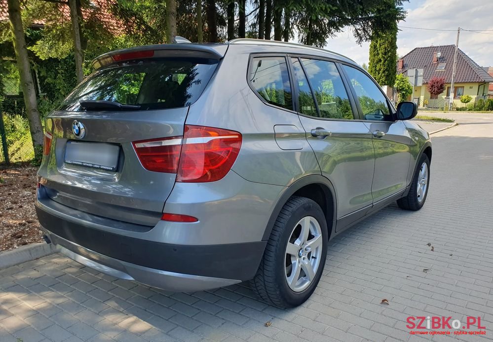 2011' BMW X3 Xdrive20D photo #2