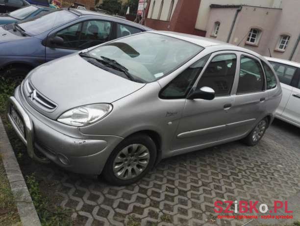 2001' Citroen Xsara Picasso photo #1
