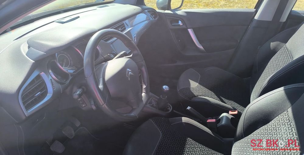 2010' Citroen C3 photo #3