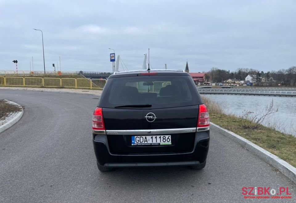 2009' Opel Zafira photo #5