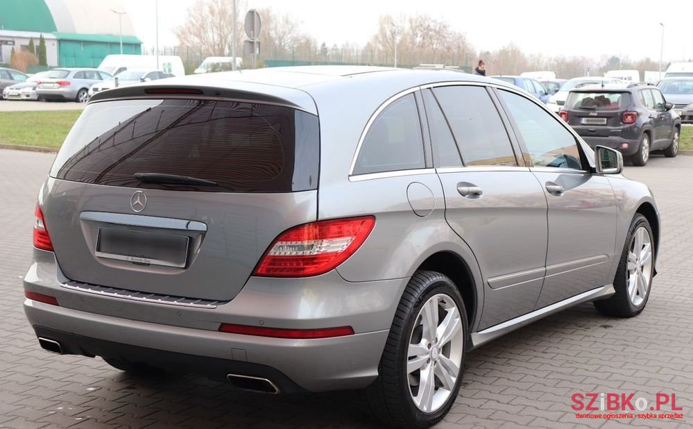 2010' Mercedes-Benz R-Class photo #4