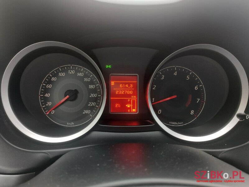 2010' Mitsubishi Lancer photo #6