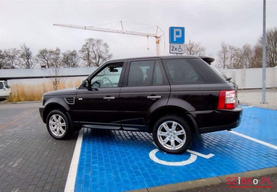 2009' Land Rover Range Rover Sport photo #3