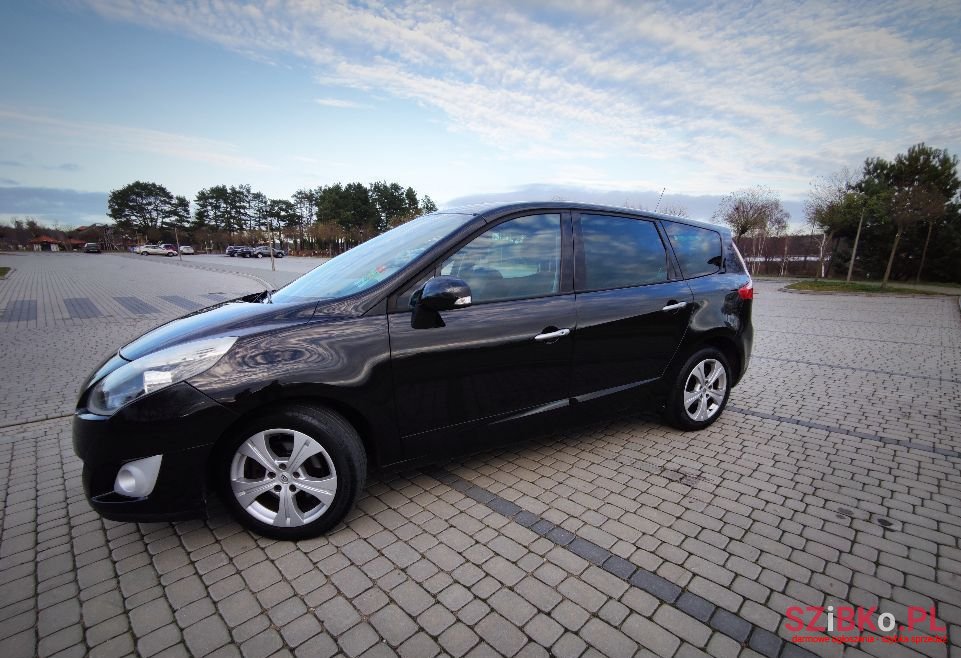 2009' Renault Scenic photo #3