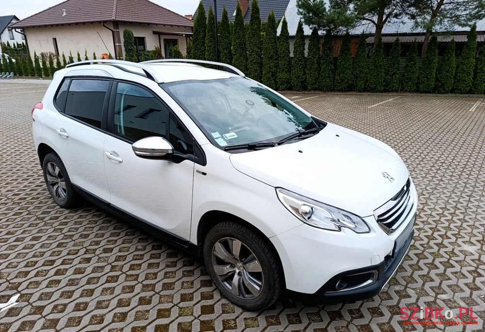 2015' Peugeot 2008 photo #2