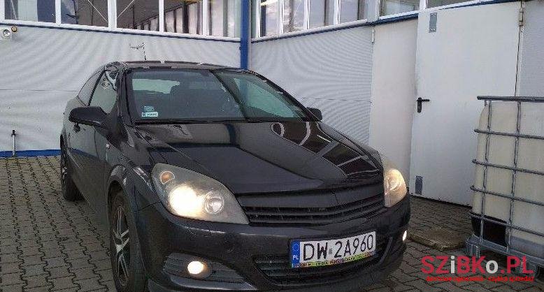 2006' Opel Astra photo #1