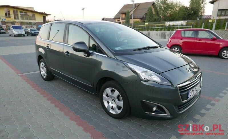 2014' Peugeot 5008 photo #1