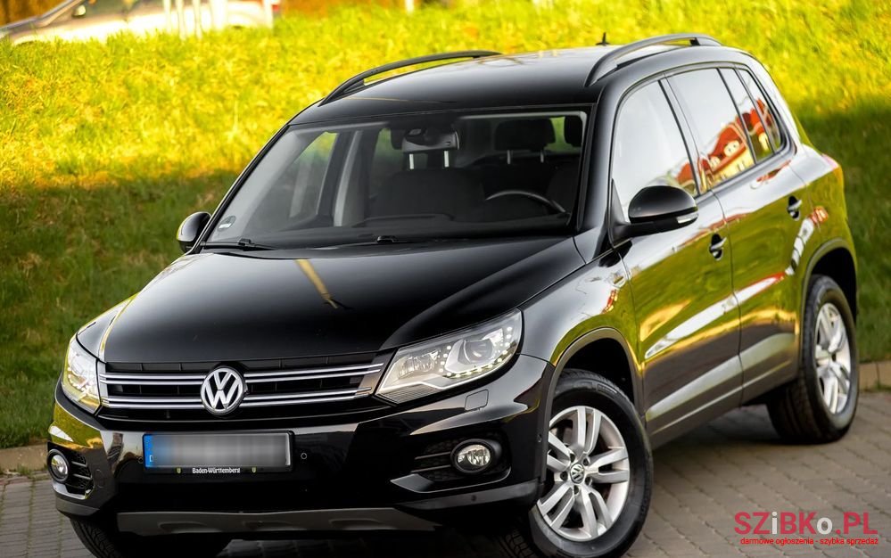 2012' Volkswagen Tiguan photo #1