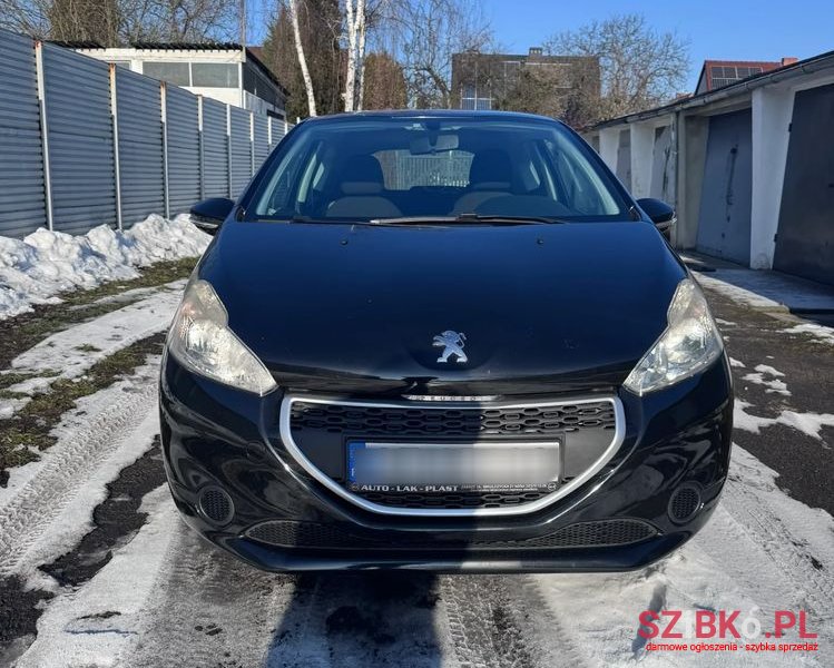 2013' Peugeot 208 photo #2