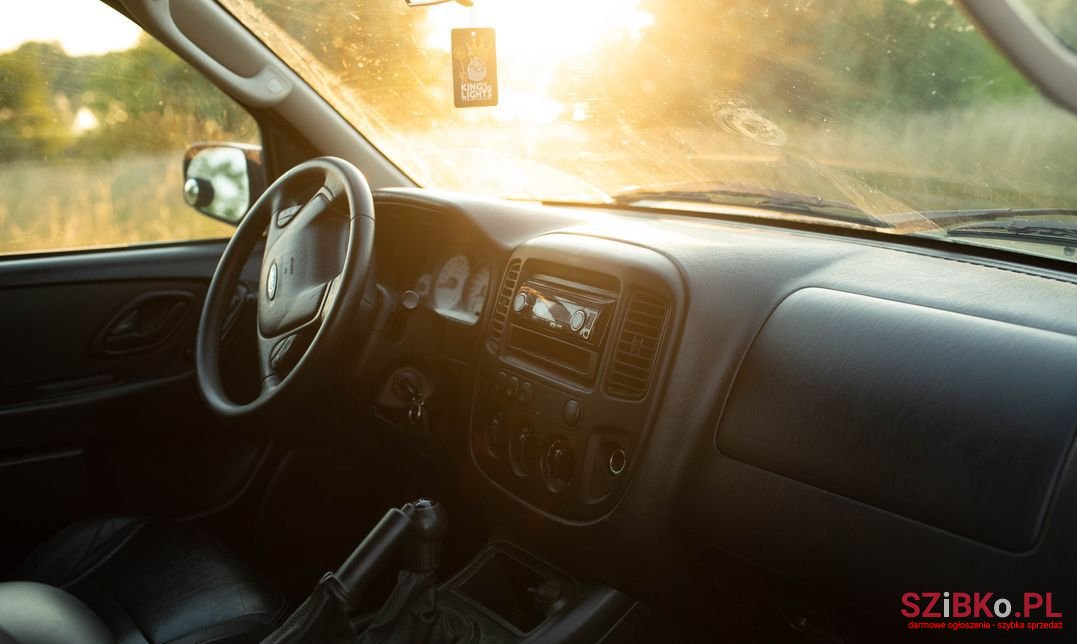 2005' Ford Maverick photo #6