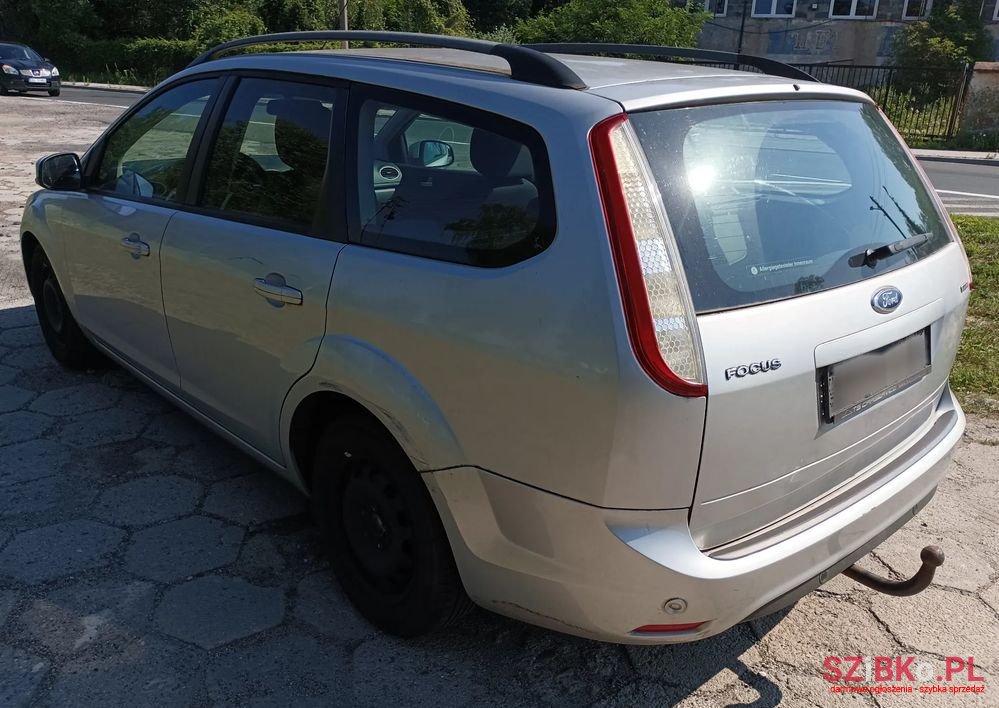 2010' Ford Focus photo #4