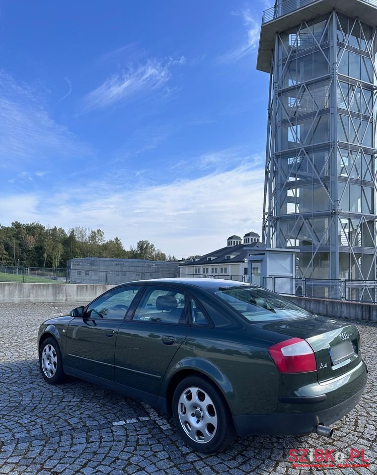 2001' Audi A4 Avant 2.0 photo #1