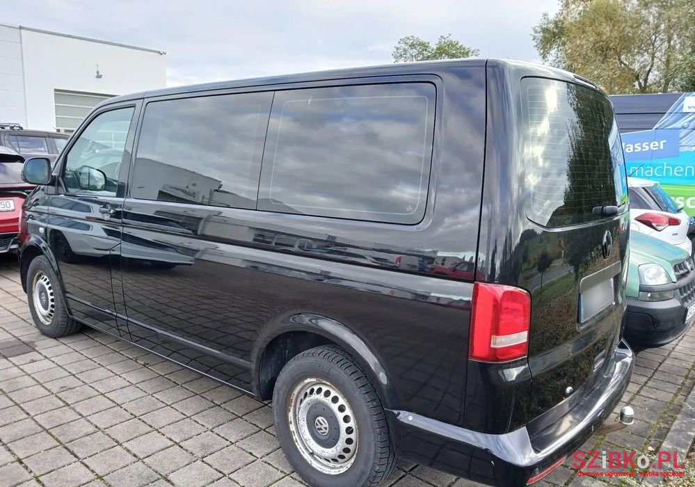 2015' Volkswagen Multivan photo #6