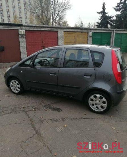 2005' Mitsubishi Colt photo #1