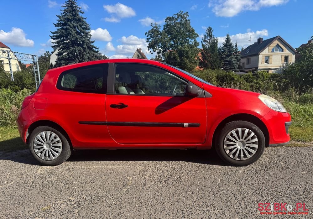 2005' Renault Clio 1.2 16V Galileo photo #3