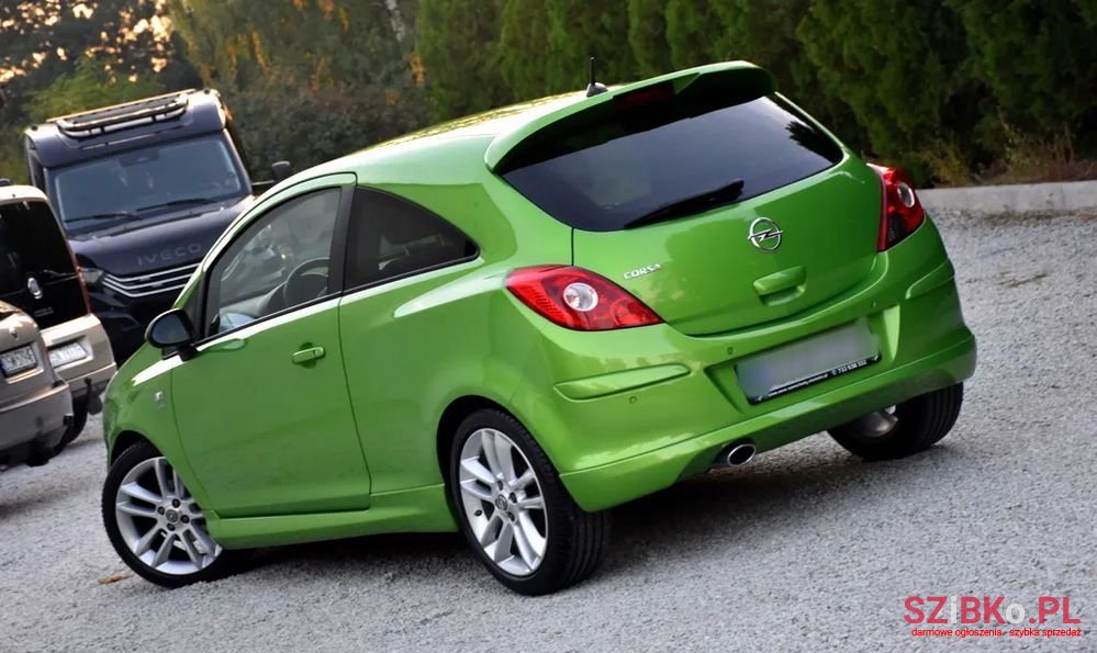 2011' Opel Corsa 1.4 16V Edition 150 photo #1