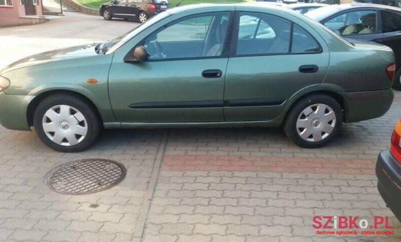 2003' Nissan Almera photo #1