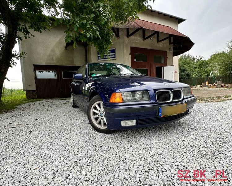 1995' BMW 3 Series 320I photo #3
