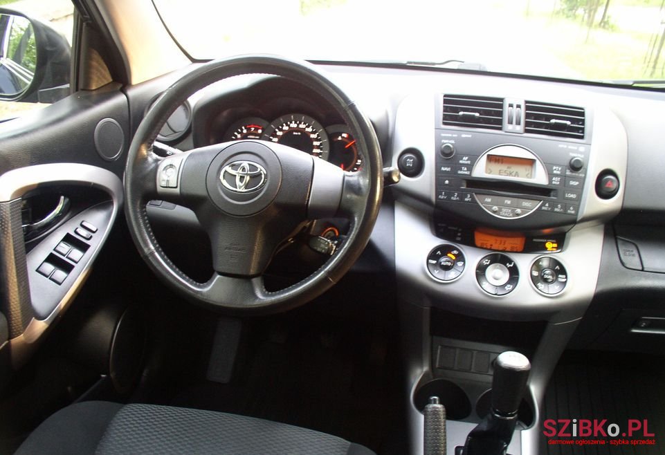2007' Toyota RAV4 photo #6