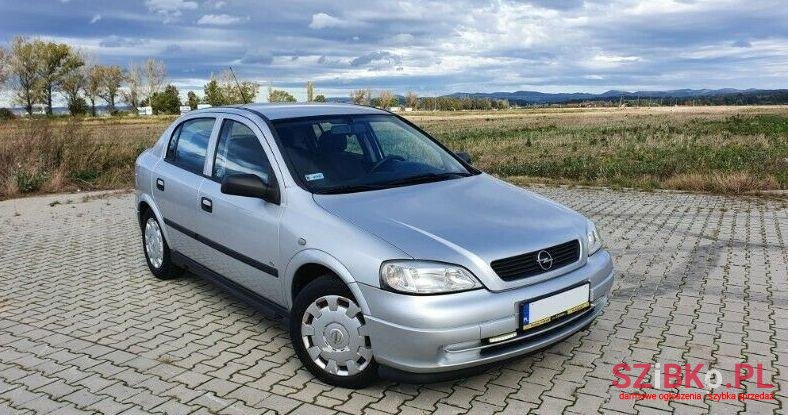2006' Opel Astra photo #1