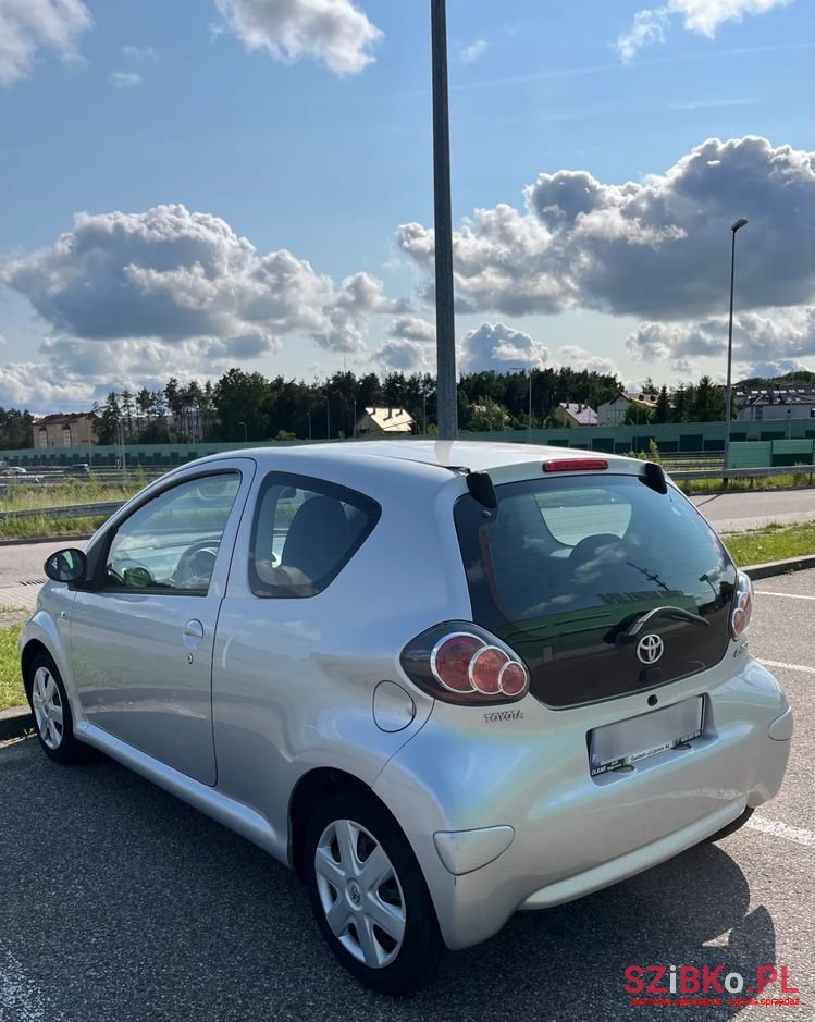 2010' Toyota Aygo photo #4