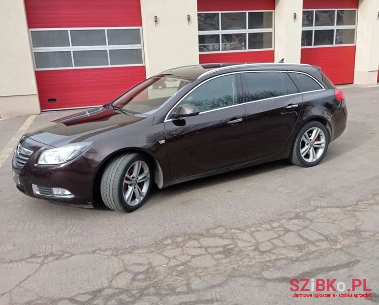 2012' Opel Insignia 2.0 T Sport photo #1