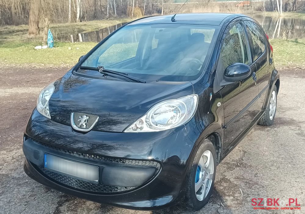 2009' Peugeot 107 1.0 Active photo #1