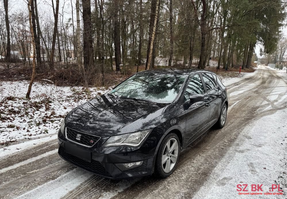 2013' SEAT Leon photo #2