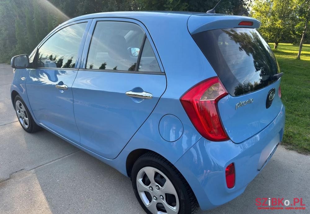 2011' Kia Picanto 1.0 L photo #5