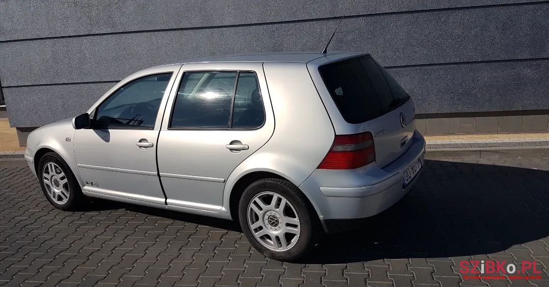 1998' Volkswagen Golf photo #1