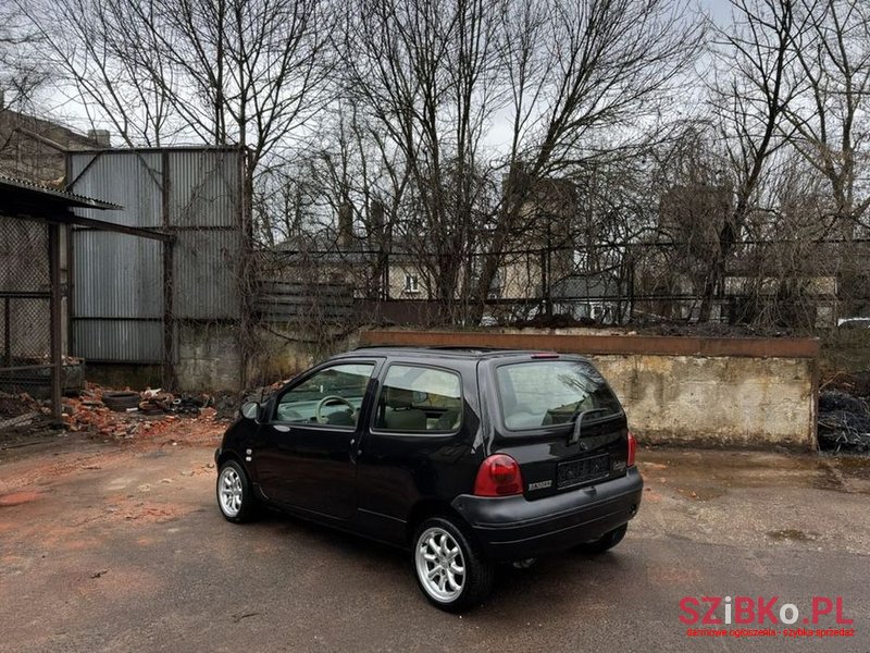 2002' Renault Twingo 1.2 16V Initiale photo #1