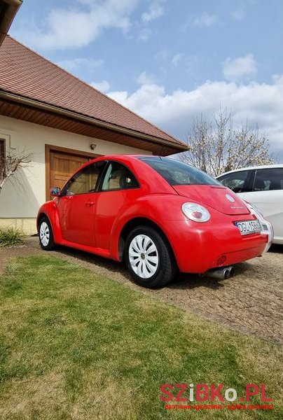2002' Volkswagen New Beetle photo #3