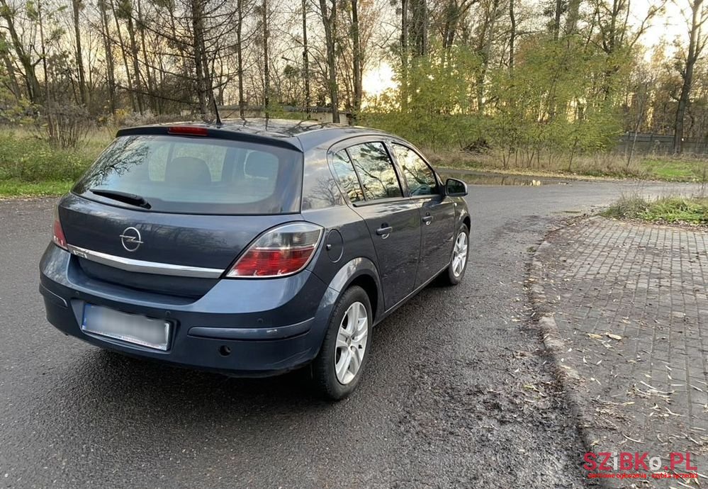 2009' Opel Astra 1.4 Edition photo #2