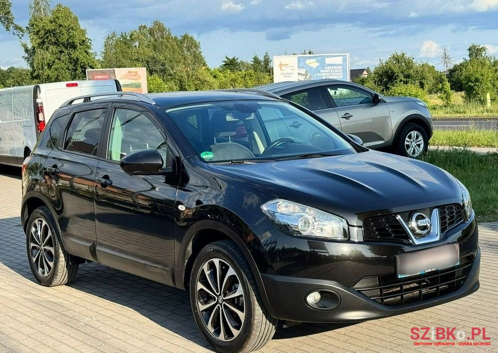 2010' Nissan Qashqai 1.6 Tekna photo #2