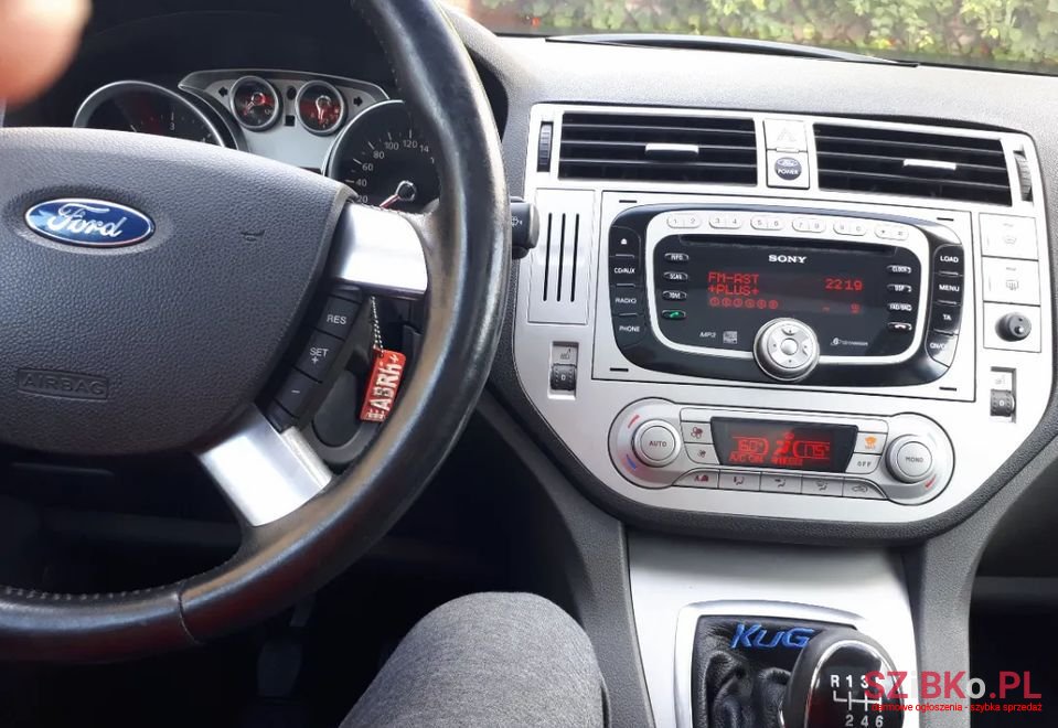 2008' Ford Kuga photo #6