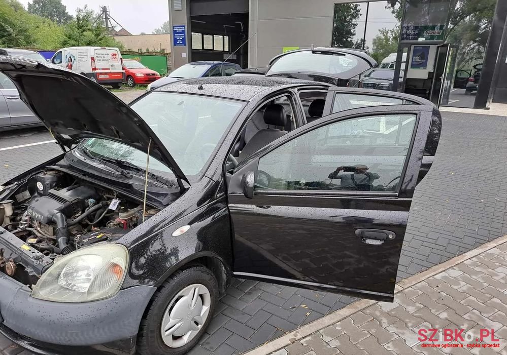2000' Toyota Yaris 1.0 Base photo #2