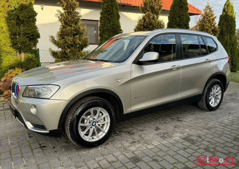 2011' BMW X3 Xdrive20D photo #4