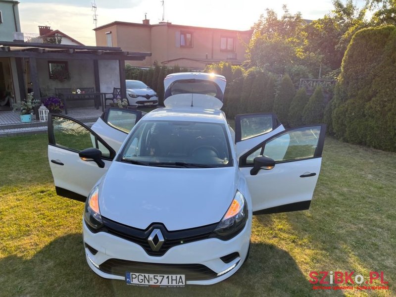 2017' Renault Clio photo #6