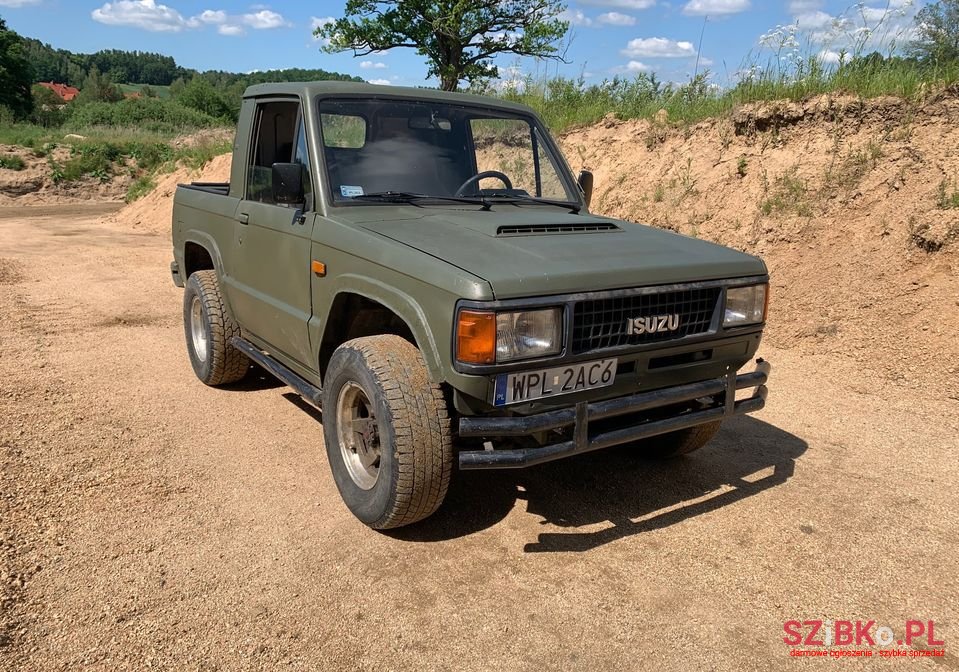 1991' Isuzu Trooper photo #4